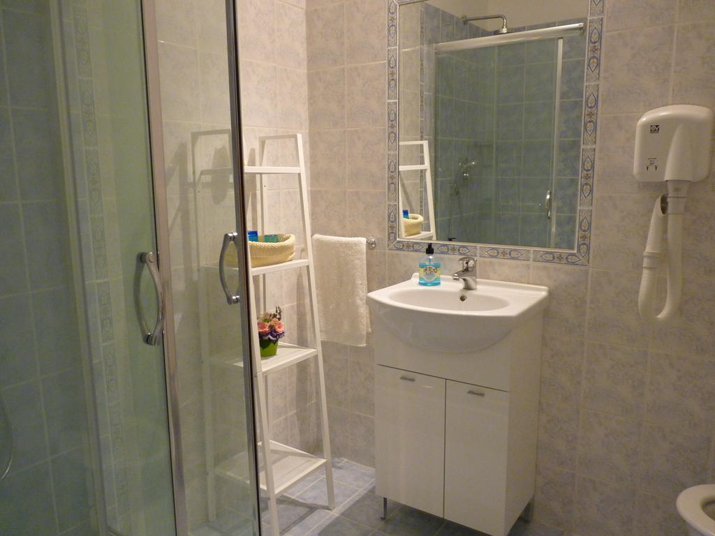 Casa Dodic Bed & Breakfast Trieste Phòng bức ảnh